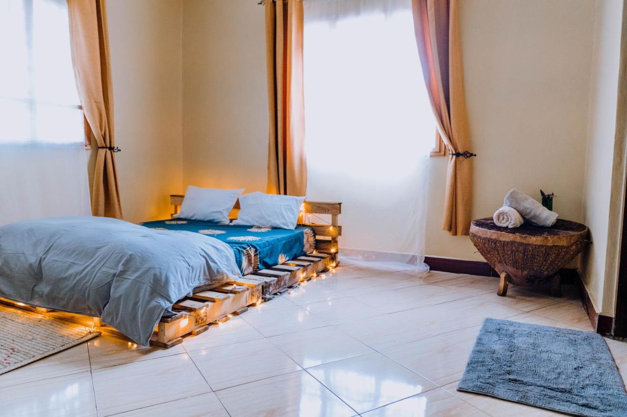 Mkoani Homestay Moshi Kültér fotó