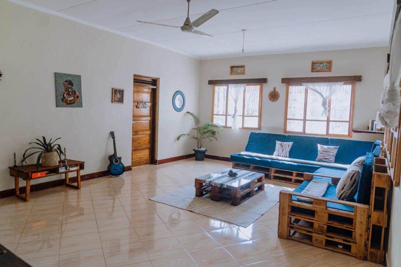 Mkoani Homestay Moshi Kültér fotó