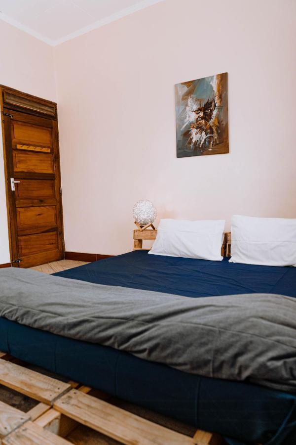 Mkoani Homestay Moshi Kültér fotó