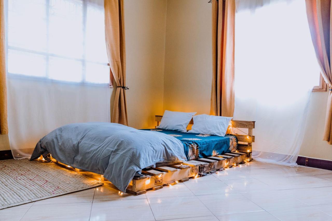 Mkoani Homestay Moshi Kültér fotó