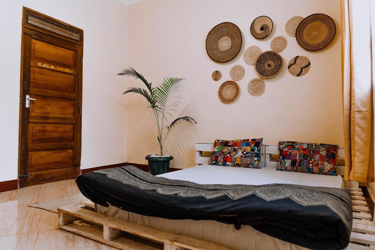 Mkoani Homestay Moshi Kültér fotó